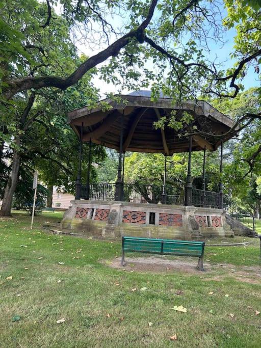 شقة Le Petit Kiosque - Terrasse Parking & Local Velo فردان سور ميوز المظهر الخارجي الصورة